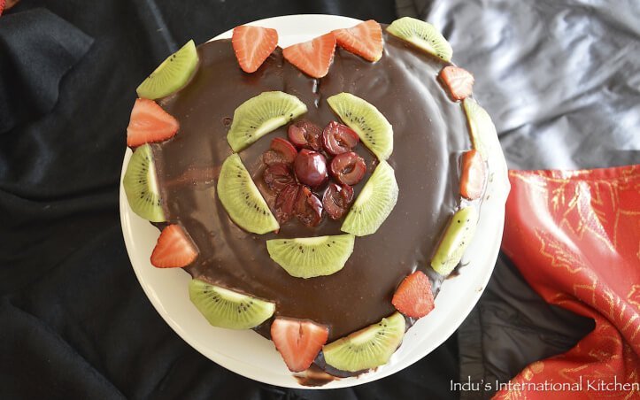 Vegan Chocolate Love Cake